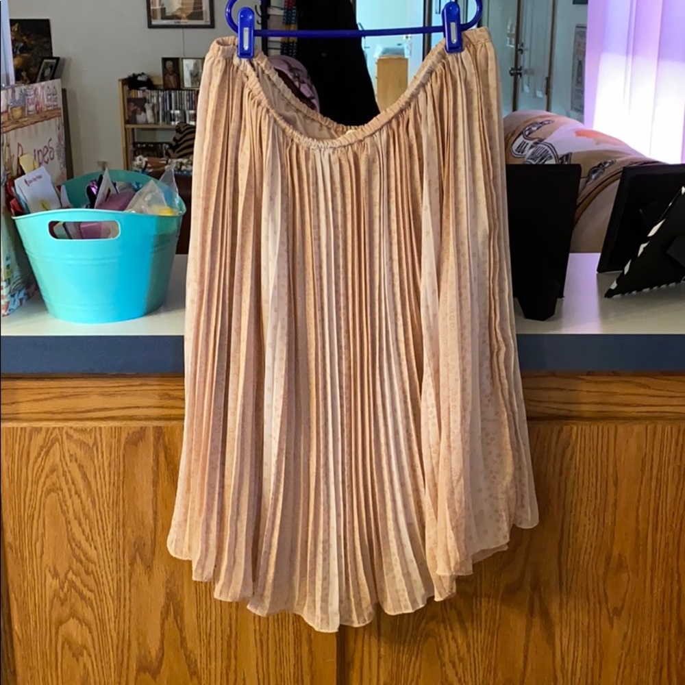 ❌SOLD❌Lauren Conrad floral midi skirt - Picture 1 of 4